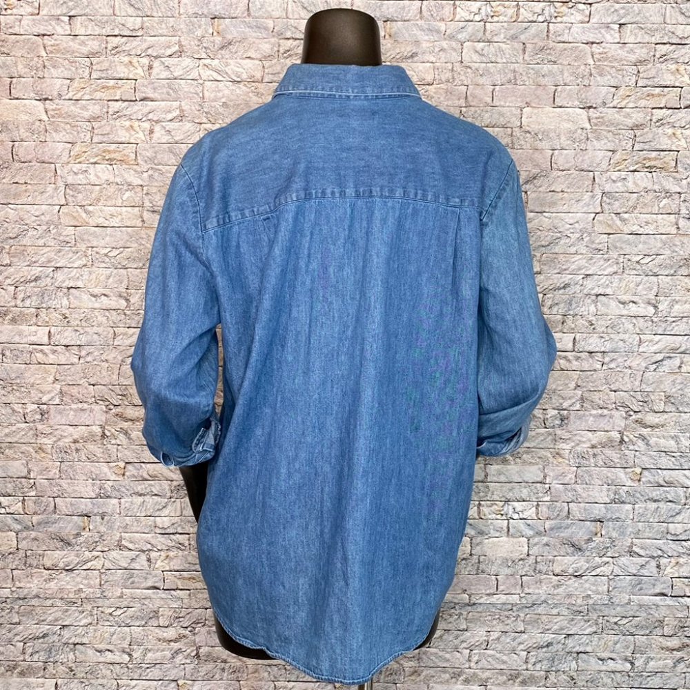 Karen Scott Denim Christmas Shirt Size Large Holiday Embroidery Button Down - Picture 5 of 8